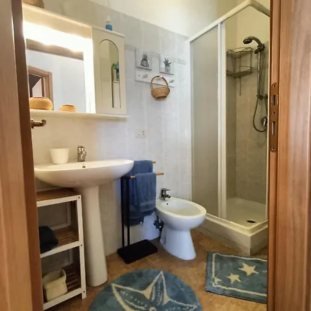 Delizioso Indipendente Fronte Mare Con Giardino Holiday home *